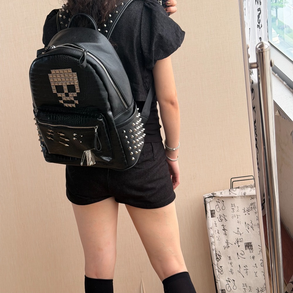 오리지널 블랙 악어 패턴 해골 리벳 백팩 핀 장식 스트 - Fashion Backpack Women 리뷰 및 가격